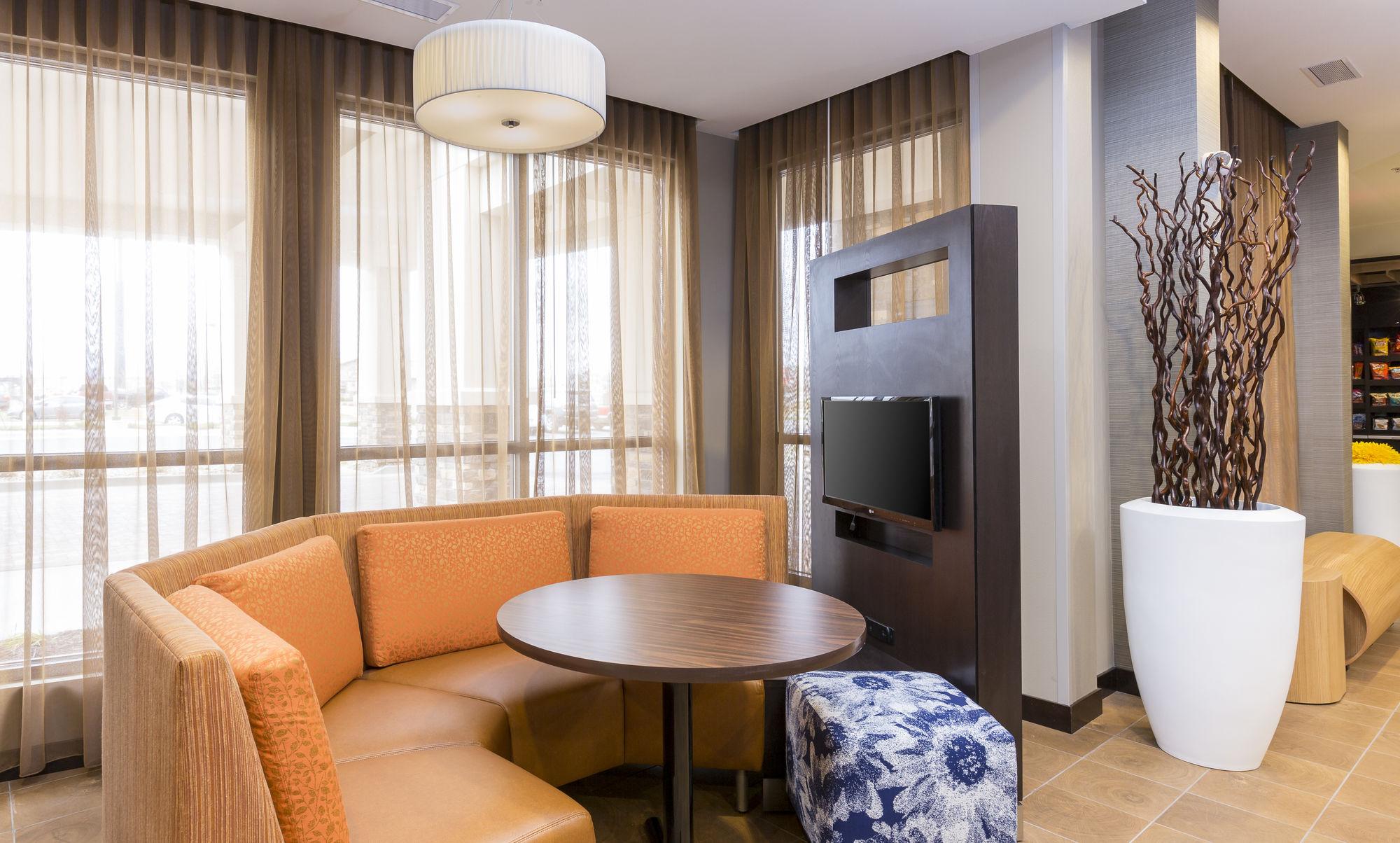 Courtyard By Marriott Bismarck North Hotell Eksteriør bilde