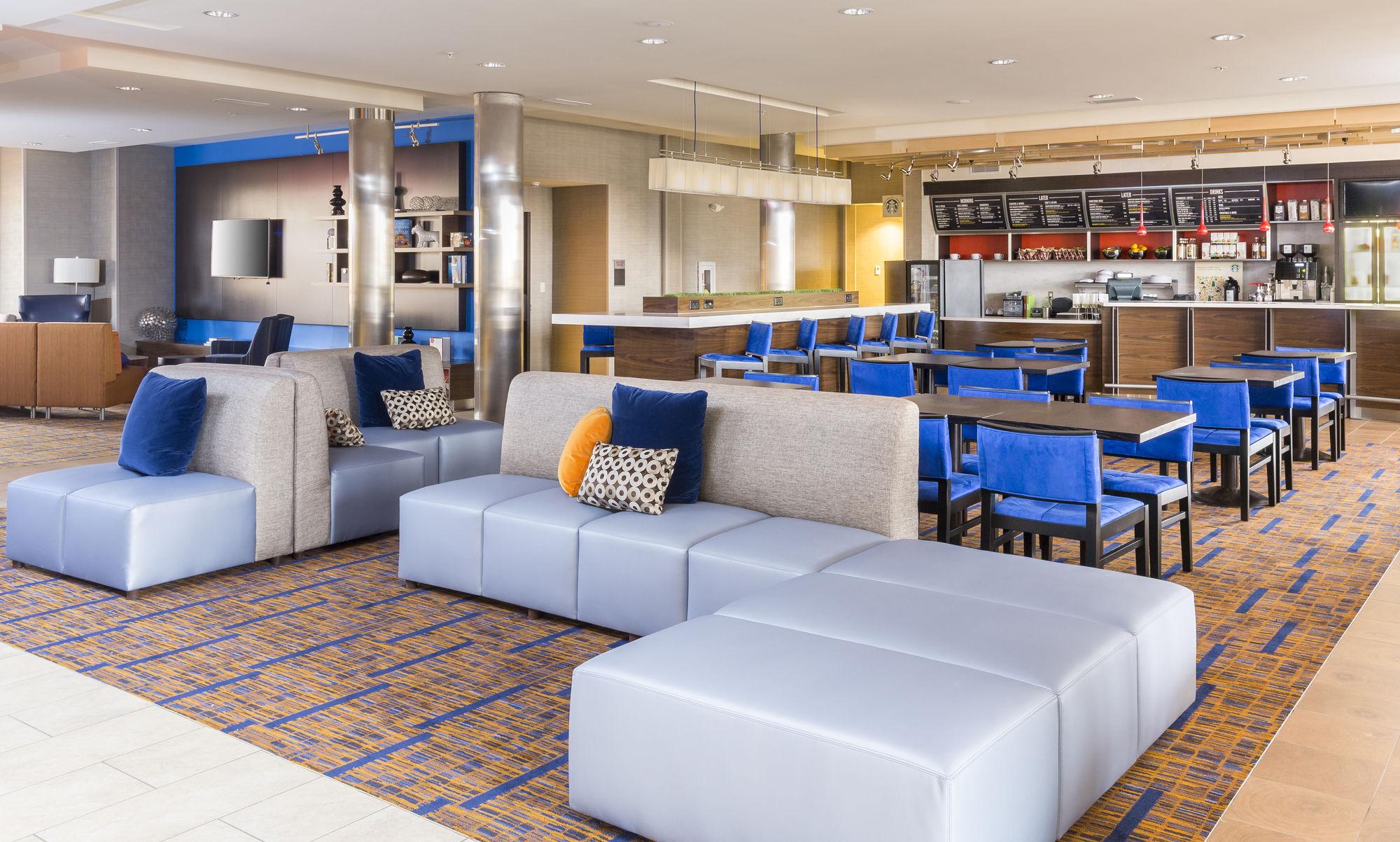 Courtyard By Marriott Bismarck North Hotell Eksteriør bilde
