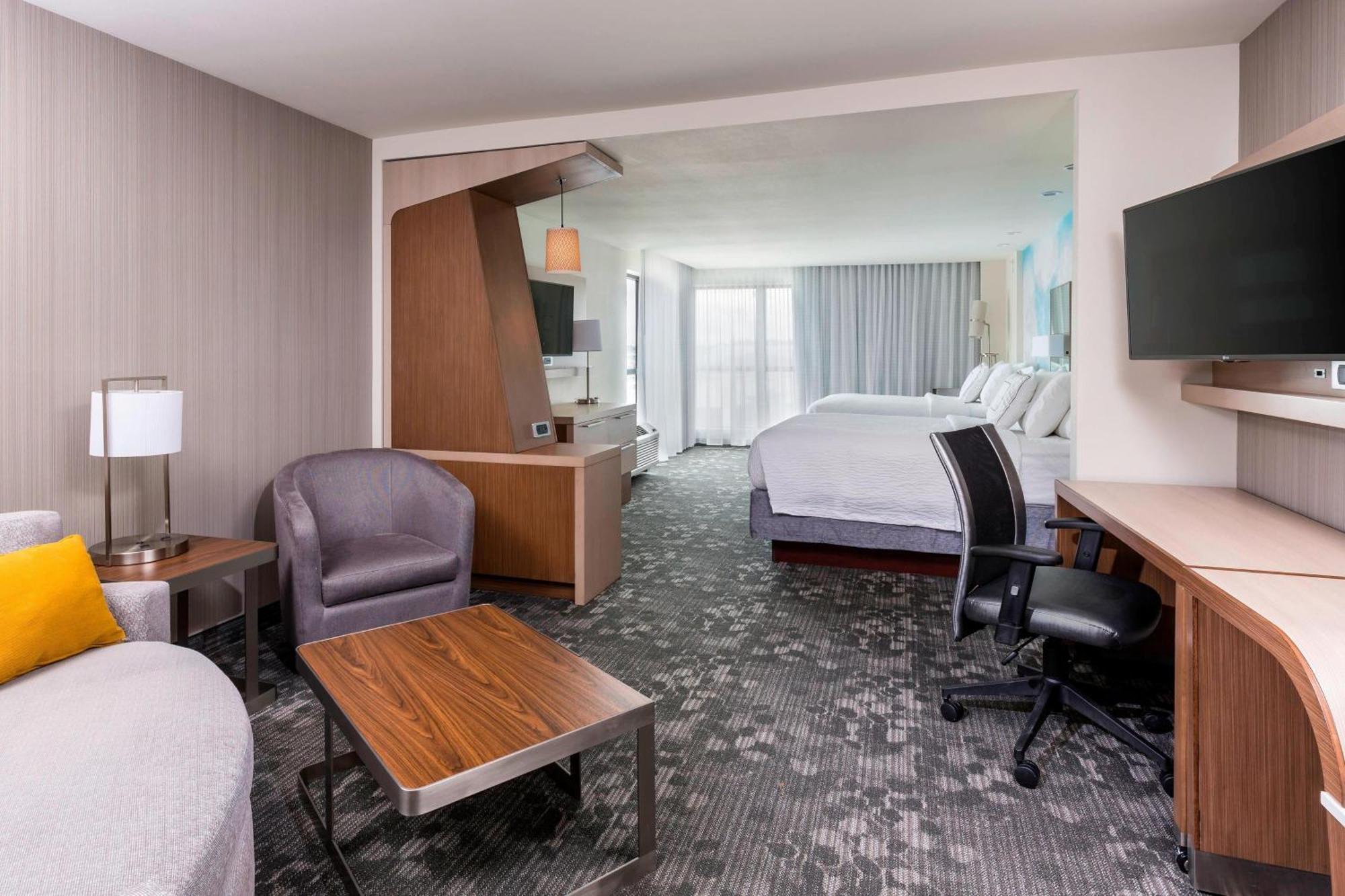 Courtyard By Marriott Bismarck North Hotell Eksteriør bilde