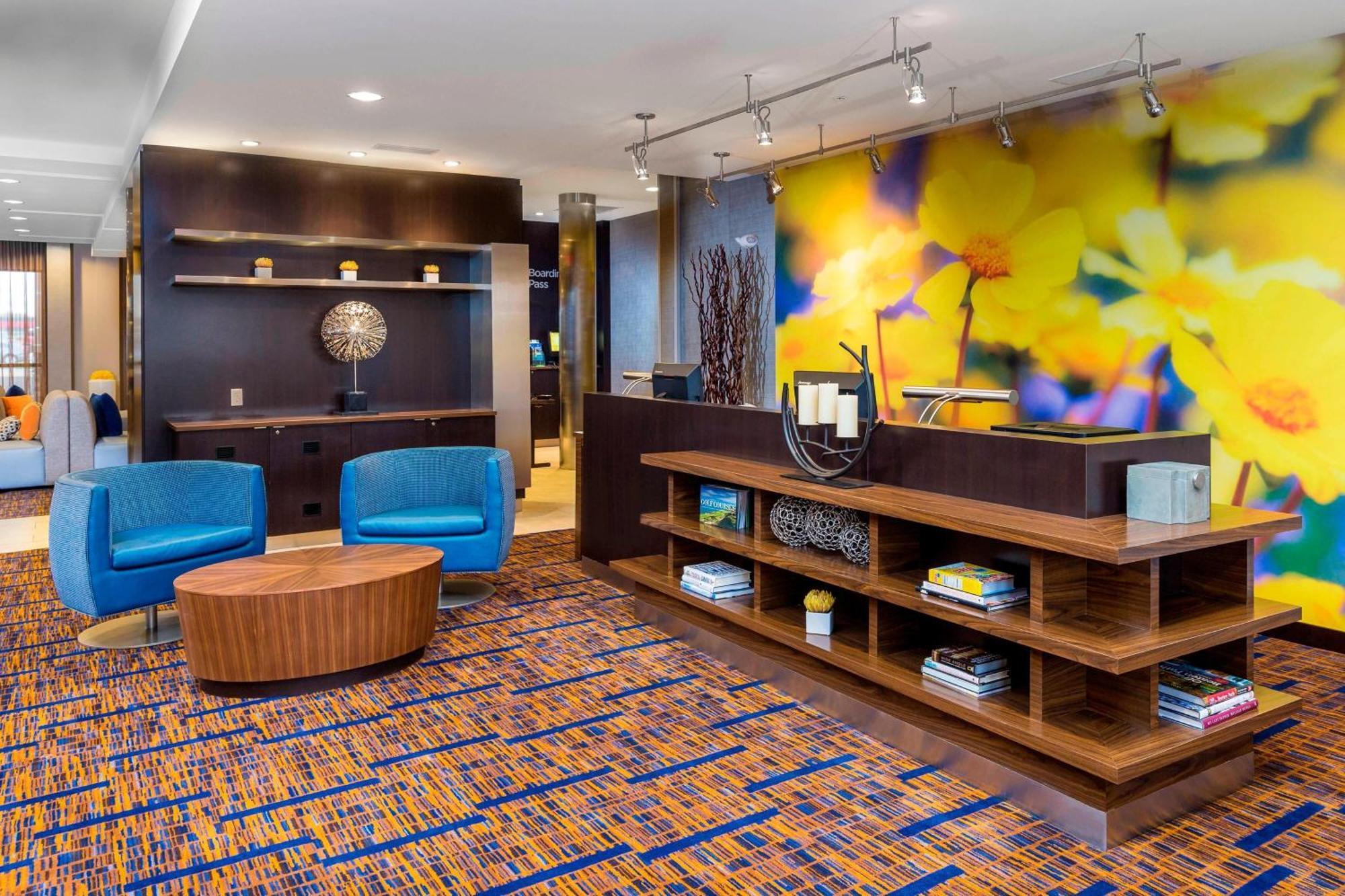 Courtyard By Marriott Bismarck North Hotell Eksteriør bilde