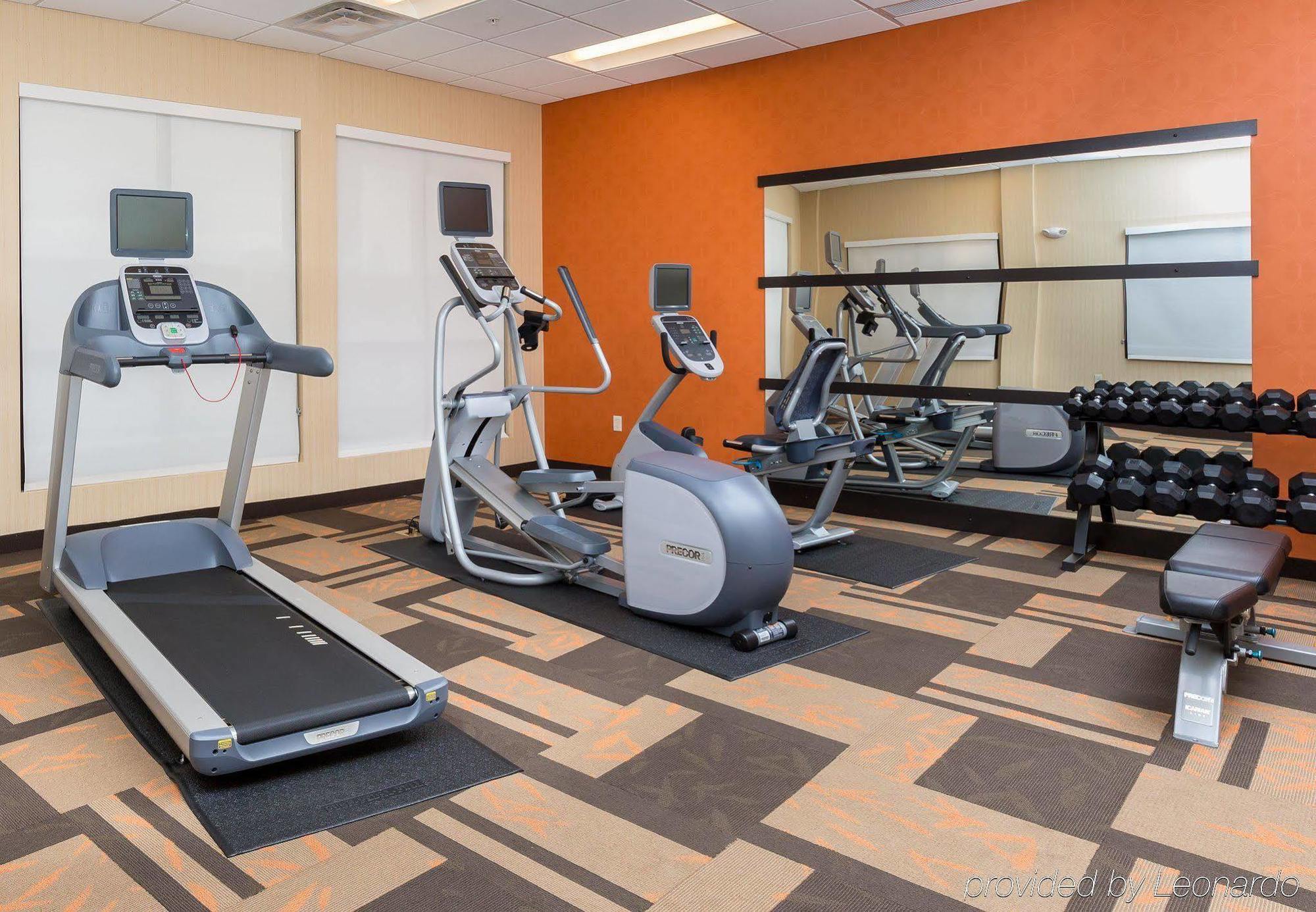 Courtyard By Marriott Bismarck North Hotell Eksteriør bilde